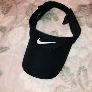 Nike visor